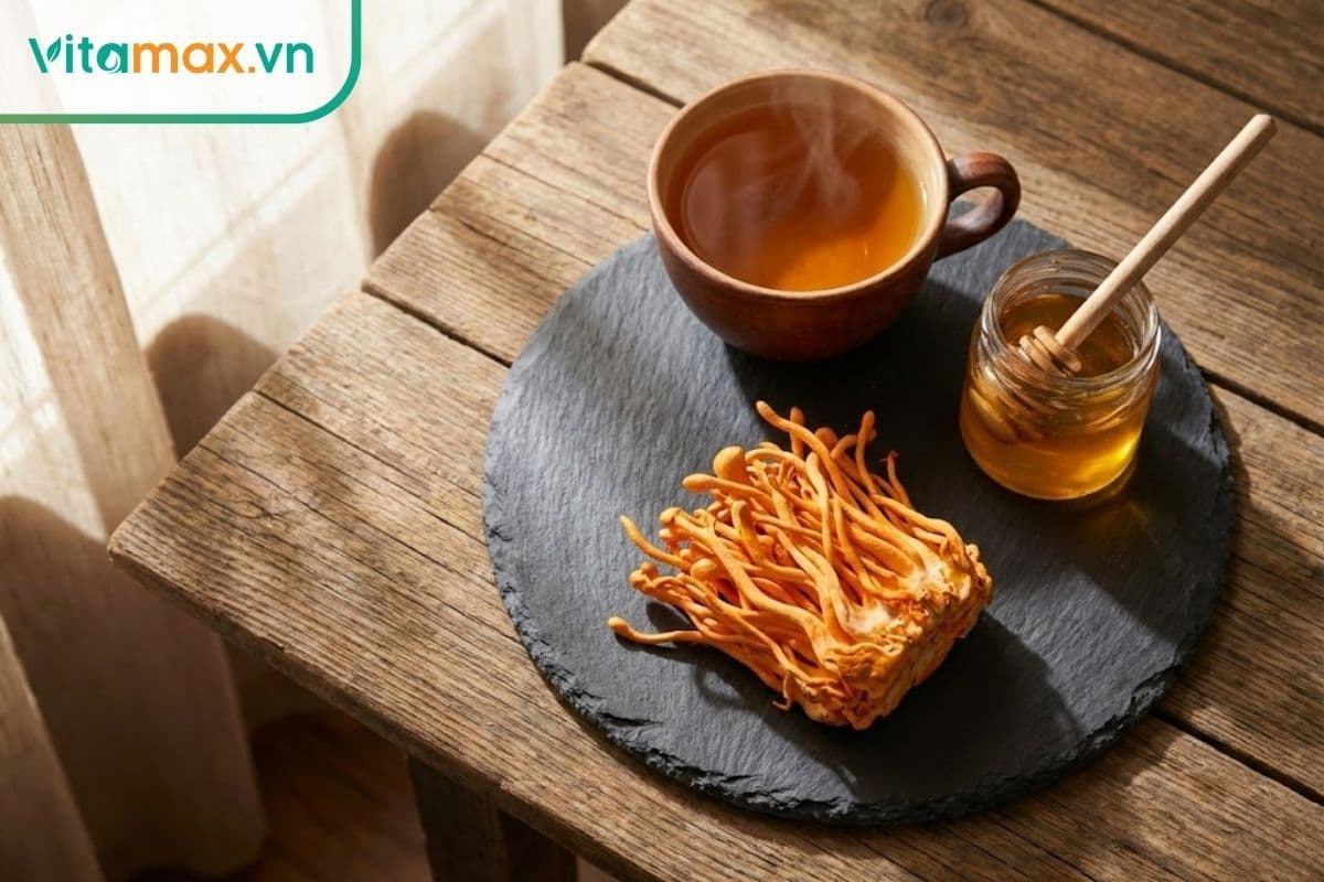 Cách sử dụng đông trùng hạ thảo tươi & chế biến bồi bổ sức khỏe